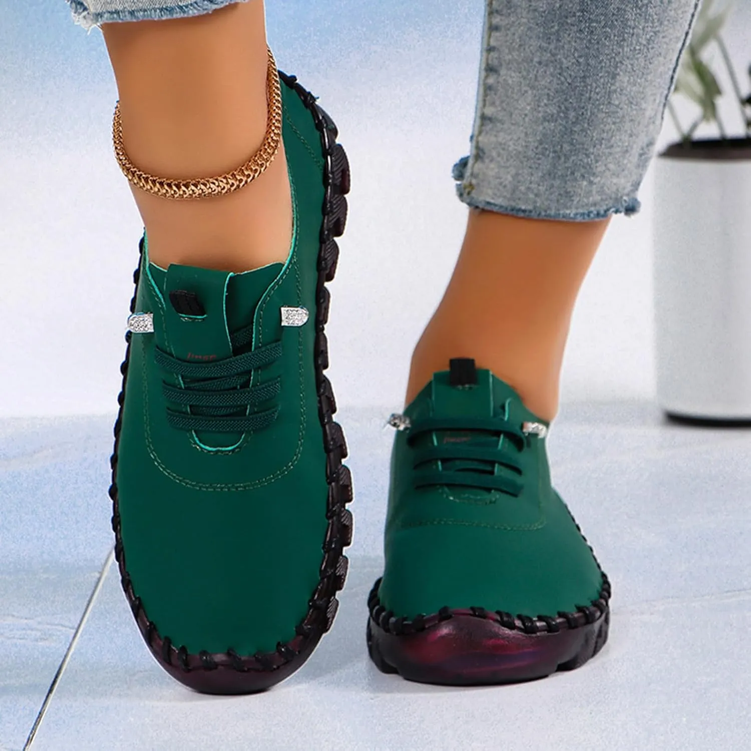 Women's Leather Soft Bottom Flat Slip-on Loafers Fashion Handmade Walking Comfort Orthopedic Relief Casual Shoes