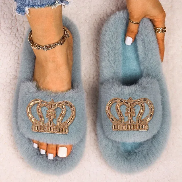 Women's Queen Crown Themed Flat Furry Winter Home Slippers
