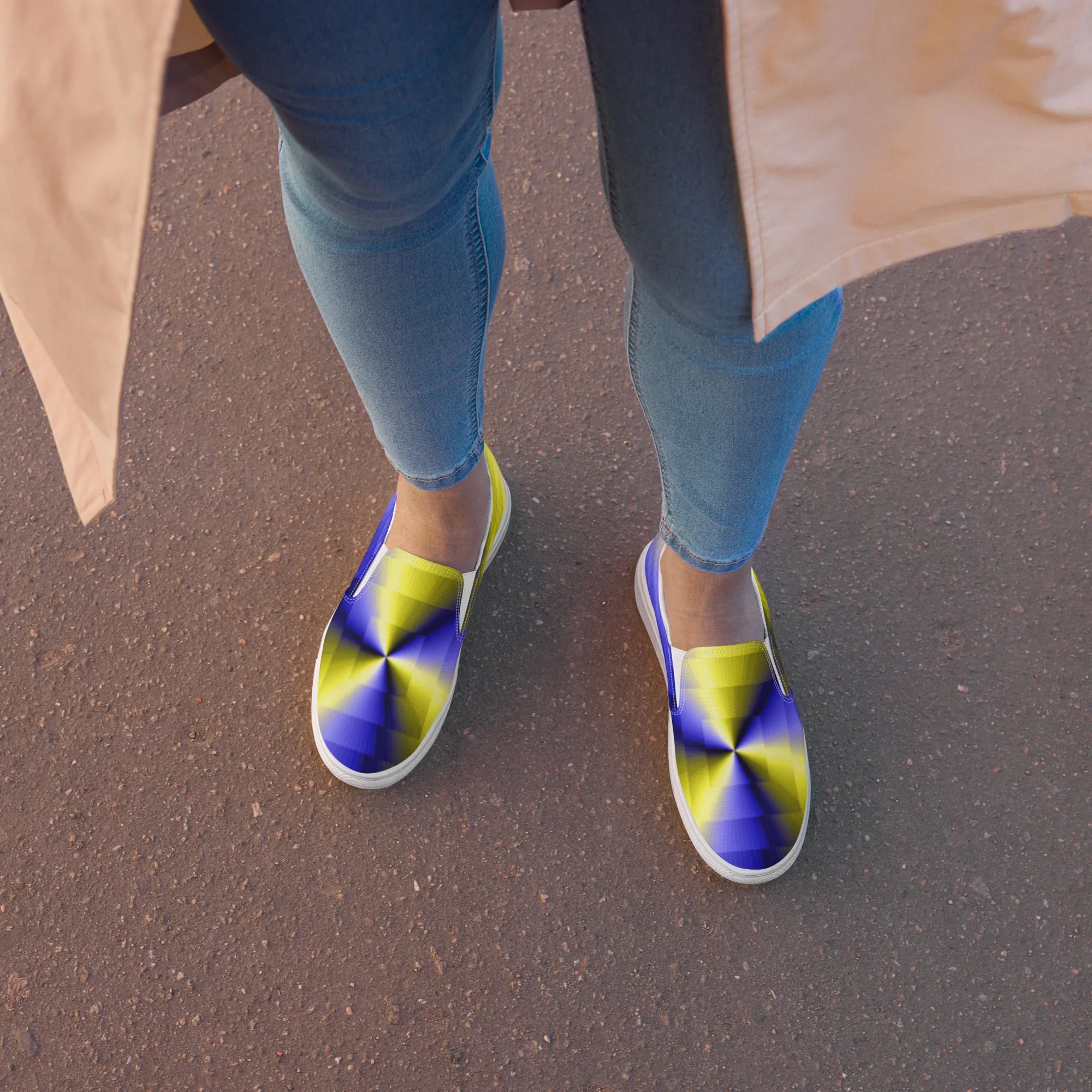Women’s slip-on canvas shoes in the colors of nature - Blue Gourami