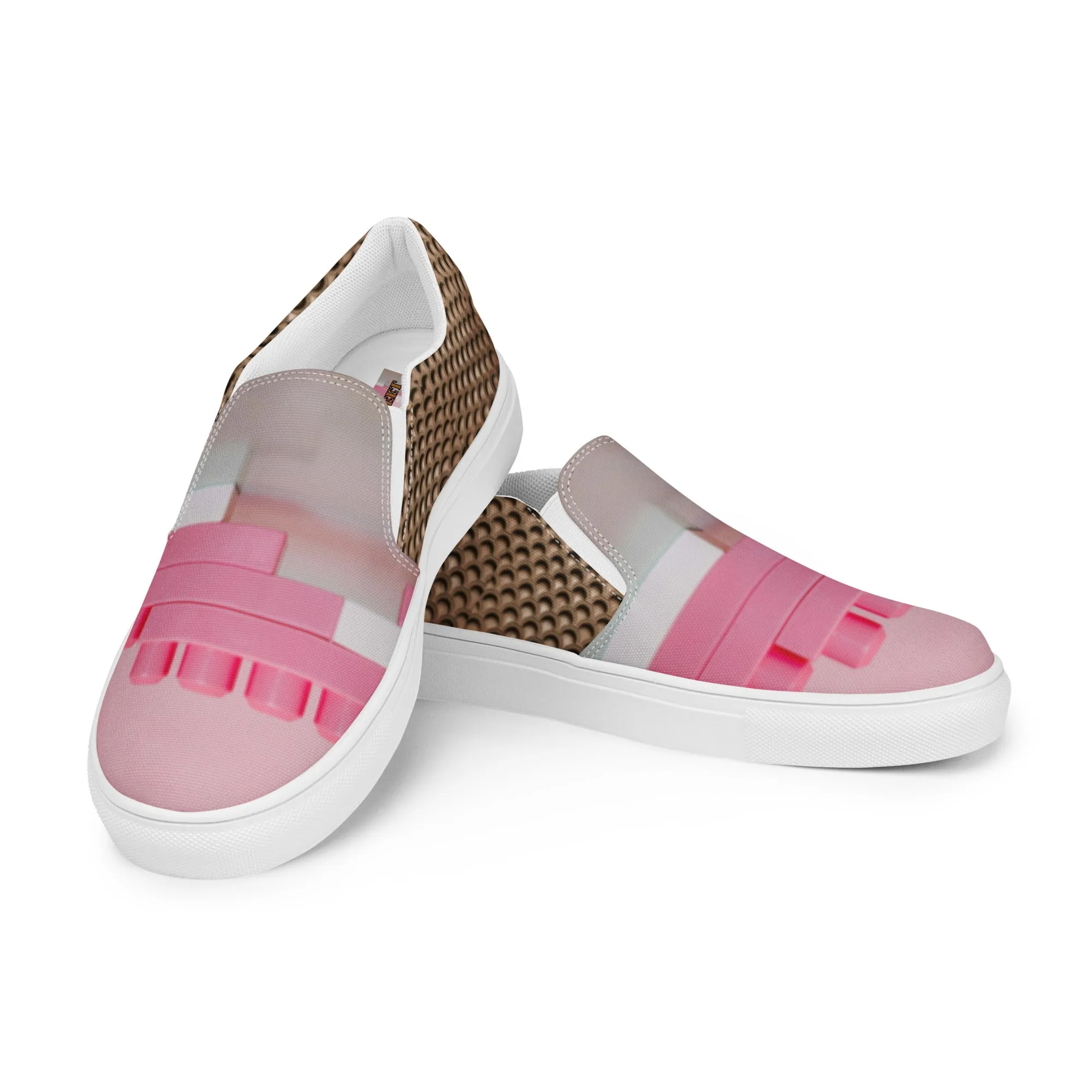 Women’s slip-on canvas shoes in the colors of nature - Leaf Beetle