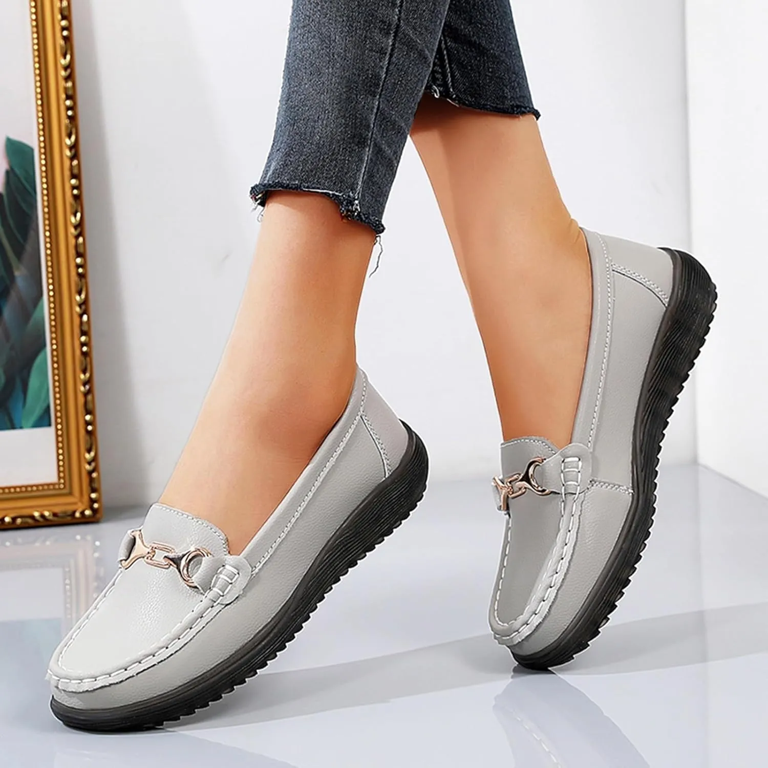 Women's Slip On Loafer Shoes Fashion Leather Shoes Non Slip Versatile Dress Shoes Business Casual Shoes