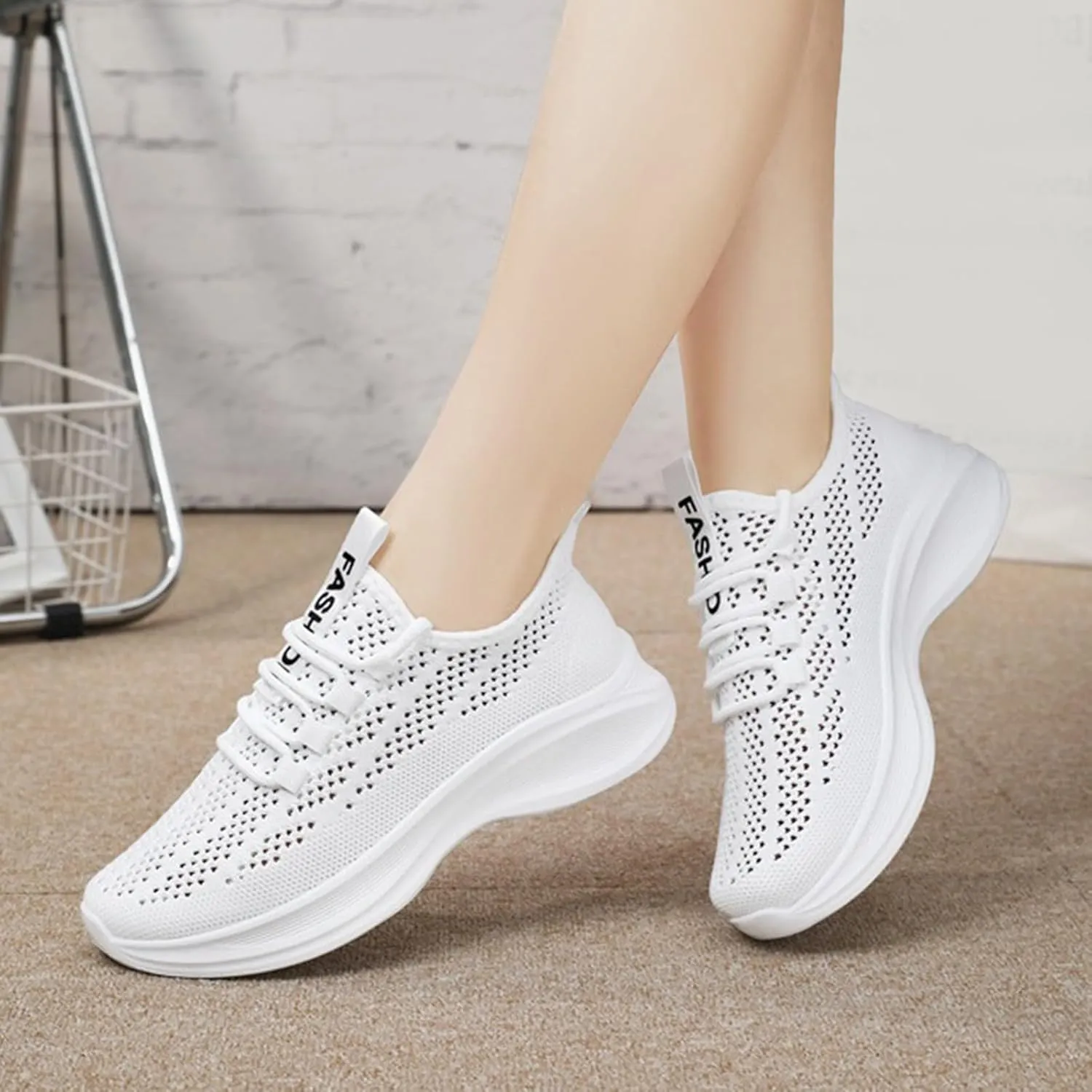 Womens Slip On Sneakers Comfortable Walking Shoes Women Walking Tennis Shoes Lace-Up Comfortable Casual Sneakers